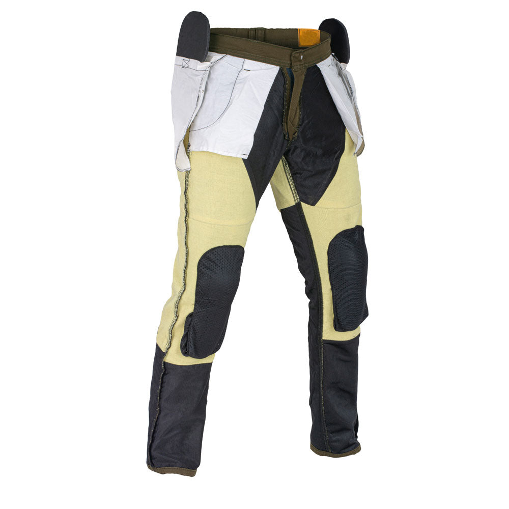 Motorcycle chino trousers with hidden armor pockets and no outer seams