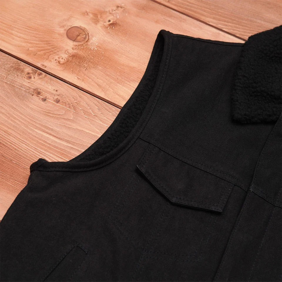 Black sleeveless top with pocket 